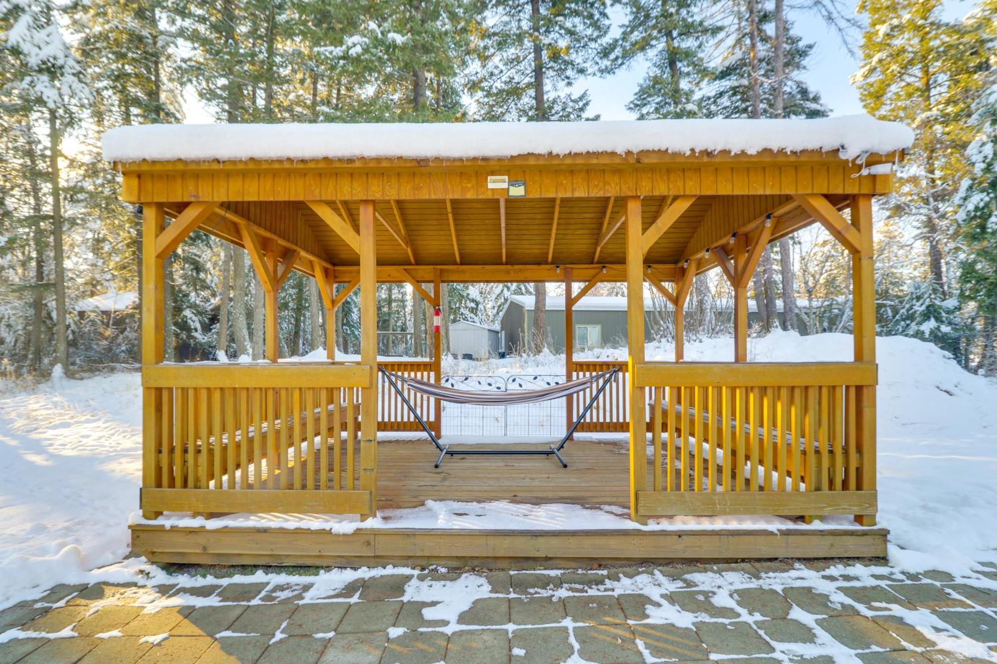 Columbia Falls Private Retreat Pool Table And Deck! 外观 照片
