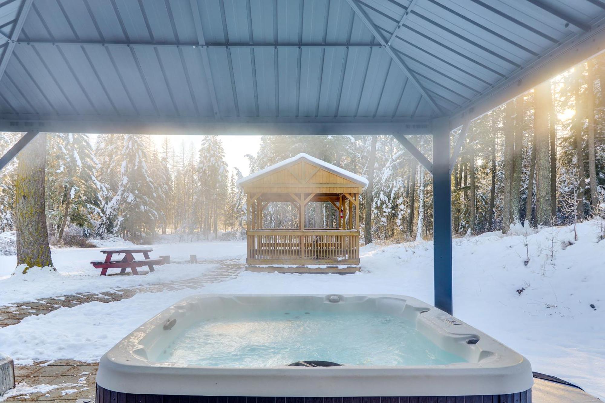 Columbia Falls Private Retreat Pool Table And Deck! 外观 照片